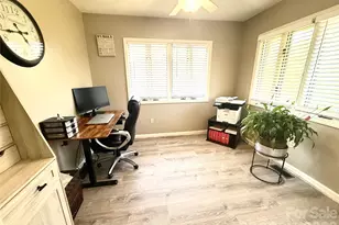 124 Mountain Valley Dr, Hendersonville, NC 28739 - Photo 20