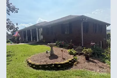 124 Mountain Valley Drive, Hendersonville, NC 28739 - Photo 4