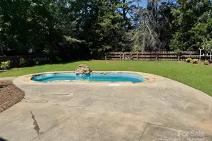 1022 Canopy Dr, Indian Trail, NC 28079 - Photo 2