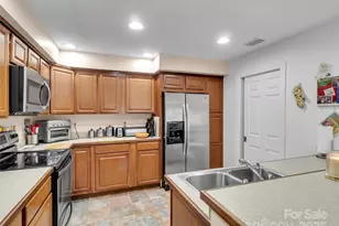 1465 S Lakeshore Dr, Lake Junaluska, NC 28745 - Photo 10