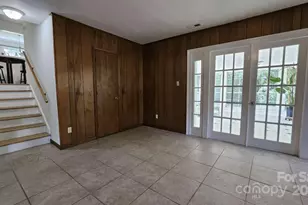 615 Braxfield Dr, Charlotte, NC 28217 - Photo 10