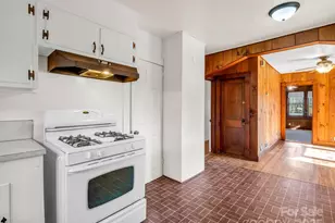 506 Bonner St, Hendersonville, NC 28739 - Photo 18