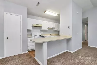 6146 Meadow Rose Lane, Charlotte, NC 28215 - Photo 10