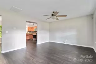 2557 Mulberry Pond Dr, Charlotte, NC 28208 - Photo 6