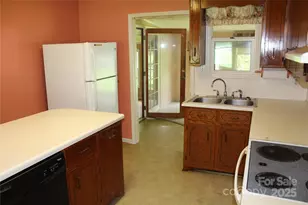 2556 Nc 126 Hwy, Morganton, NC 28655 - Photo 12