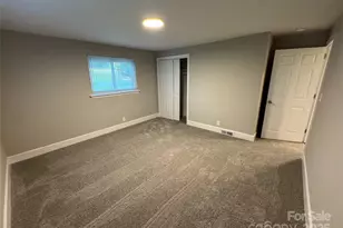 4008 Tennessee Ave, Charlotte, NC 28216 - Photo 18