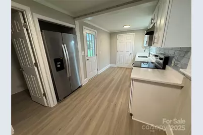 4008 Tennessee Avenue, Charlotte, NC 28216 - Photo 6