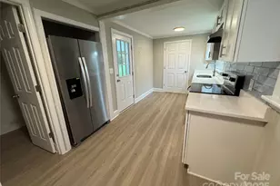 4008 Tennessee Ave, Charlotte, NC 28216 - Photo 6