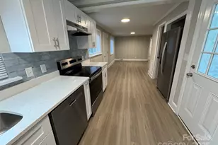 4008 Tennessee Ave, Charlotte, NC 28216 - Photo 10