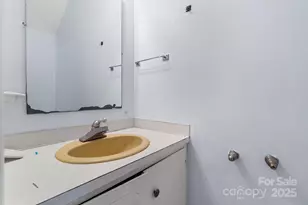 103 Ramsey St, Morganton, NC 28655 - Photo 14