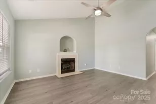 8421 Kings Creek Dr, Charlotte, NC 28273 - Photo 4