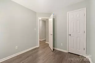 8421 Kings Creek Dr, Charlotte, NC 28273 - Photo 18