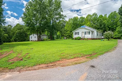 1218 W Highview Lane, Lincolnton, NC 28092 - Photo 4