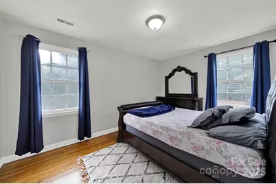 5300 Grafton Drive, Charlotte, NC 28215 - Photo 8