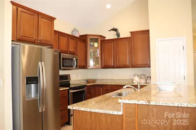 805C Wynnshire Drive #C, Hickory, NC 28601 - Photo 16