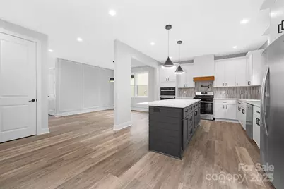 16325 Riverpointe Drive, Charlotte, NC 28278 - Photo 8