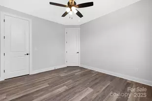 16325 Riverpointe Dr, Charlotte, NC 28278 - Photo 28