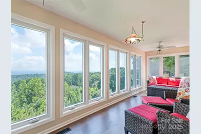 602 Fleetwood Plaza, Hendersonville, NC 28739 - Photo 18