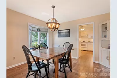 602 Fleetwood Plaza, Hendersonville, NC 28739 - Photo 14