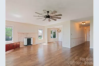 602 Fleetwood Plaza, Hendersonville, NC 28739 - Photo 16
