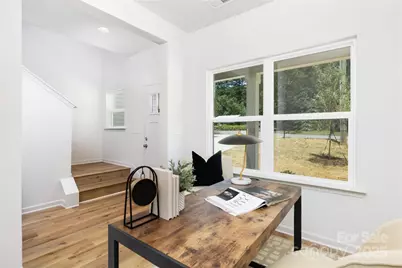 9705 Forest Drive, Charlotte, NC 28216 - Photo 4