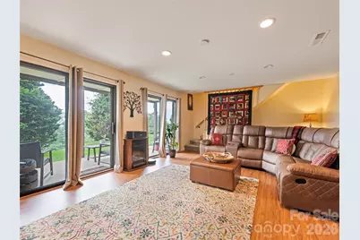 1401 Fleetwood Plaza #1, Hendersonville, NC 28739 - Photo 38