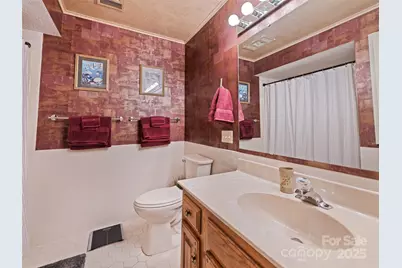 1401 Fleetwood Plaza #1, Hendersonville, NC 28739 - Photo 10