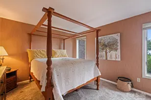 1401 Fleetwood Plaza, Hendersonville, NC 28739 - Photo 8