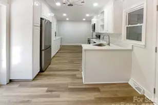 711 Forest Rd, Rock Hill, SC 29730 - Photo 4