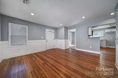 113 W 5th Avenue, Gastonia, NC 28052 - Photo 4