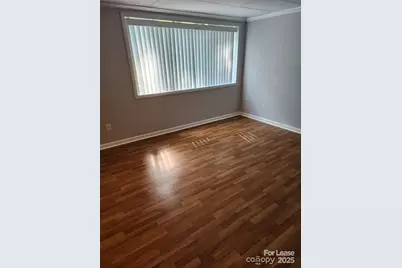 4917 Highlake Drive, Charlotte, NC 28215 - Photo 12