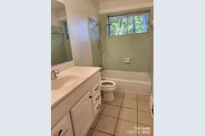 4917 Highlake Drive, Charlotte, NC 28215 - Photo 8