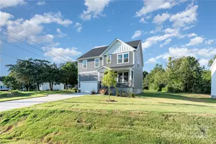 1803 Country Club Rd, Lincolnton, NC 28092 - Photo 2