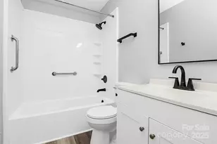 723 Edgegreen Dr, Charlotte, NC 28217 - Photo 18