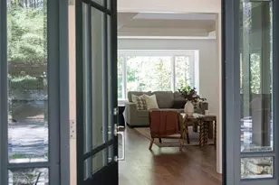 5 Holly Hill Rd, Asheville, NC 28803 - Photo 4