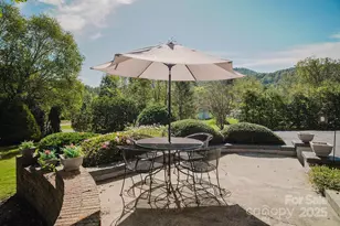 115 Hawkins Creek Rd, Hendersonville, NC 28791 - Photo 8