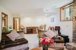 115 Hawkins Creek Rd, Hendersonville, NC 28791 - Photo 46