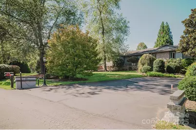 115 Hawkins Creek Road, Hendersonville, NC 28791 - Photo 4