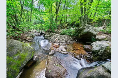 9405 Nc 261 Highway, Bakersville, NC 28705 - Photo 32