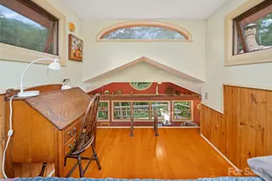 9405 Nc 261 Hwy, Bakersville, NC 28705 - Photo 18