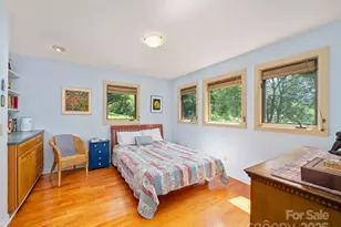 9405 Nc 261 Hwy, Bakersville, NC 28705 - Photo 14