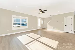 3453 Robindale Dr, Winston Salem, NC 27107 - Photo 2