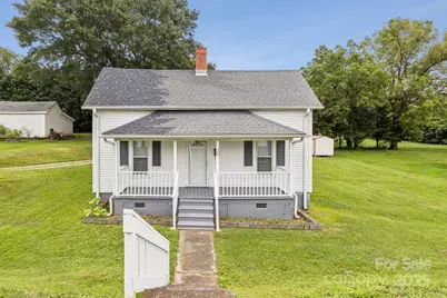 105 E Catawba Street E, Belmont, NC 28012 - Photo 4