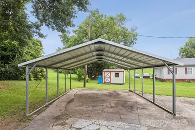 105 E Catawba Street E, Belmont, NC 28012 - Photo 10