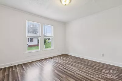 105 E Catawba Street E, Belmont, NC 28012 - Photo 16