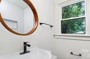 2104 St Mark St, Charlotte, NC 28216 - Photo 12