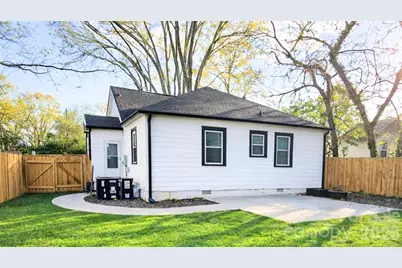 2104 St Mark Street, Charlotte, NC 28216 - Photo 10