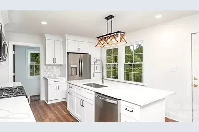 2104 St Mark Street, Charlotte, NC 28216 - Photo 2