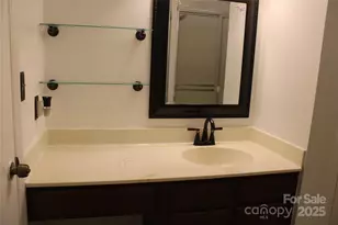 6039 Treetop Ct, Charlotte, NC 28212 - Photo 36