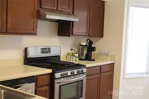 6039 Treetop Ct, Charlotte, NC 28212 - Photo 16